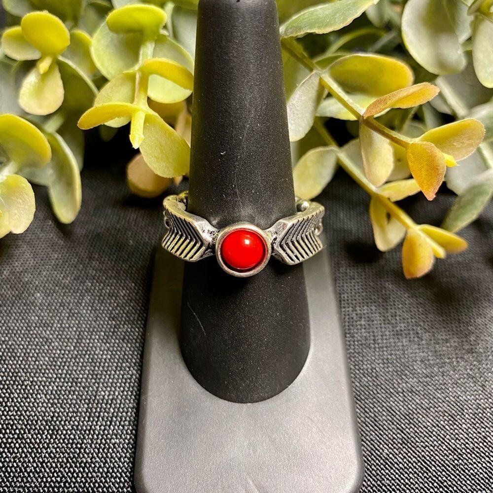 Awesomely Arrow-Dynamic Red Ring (1) - Picture 3 of 3